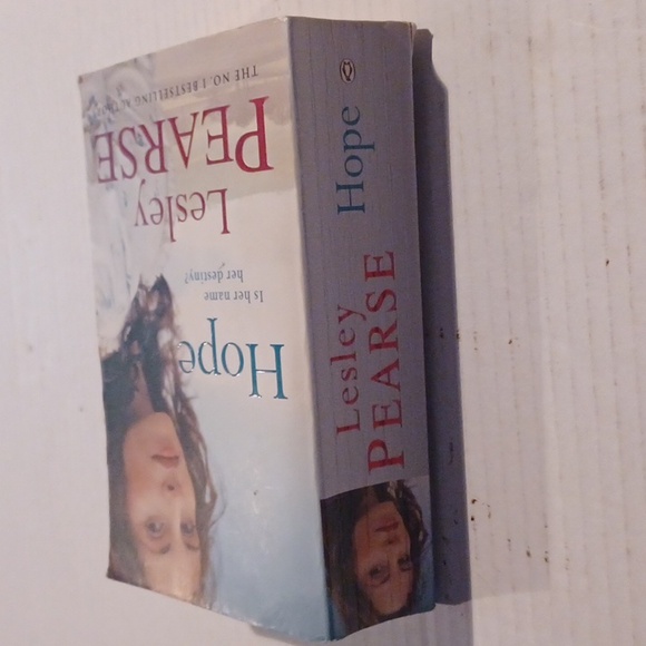$4 Add-on "Hope" by Lesley Pearse - Paperback Novel - Picture 3 of 8